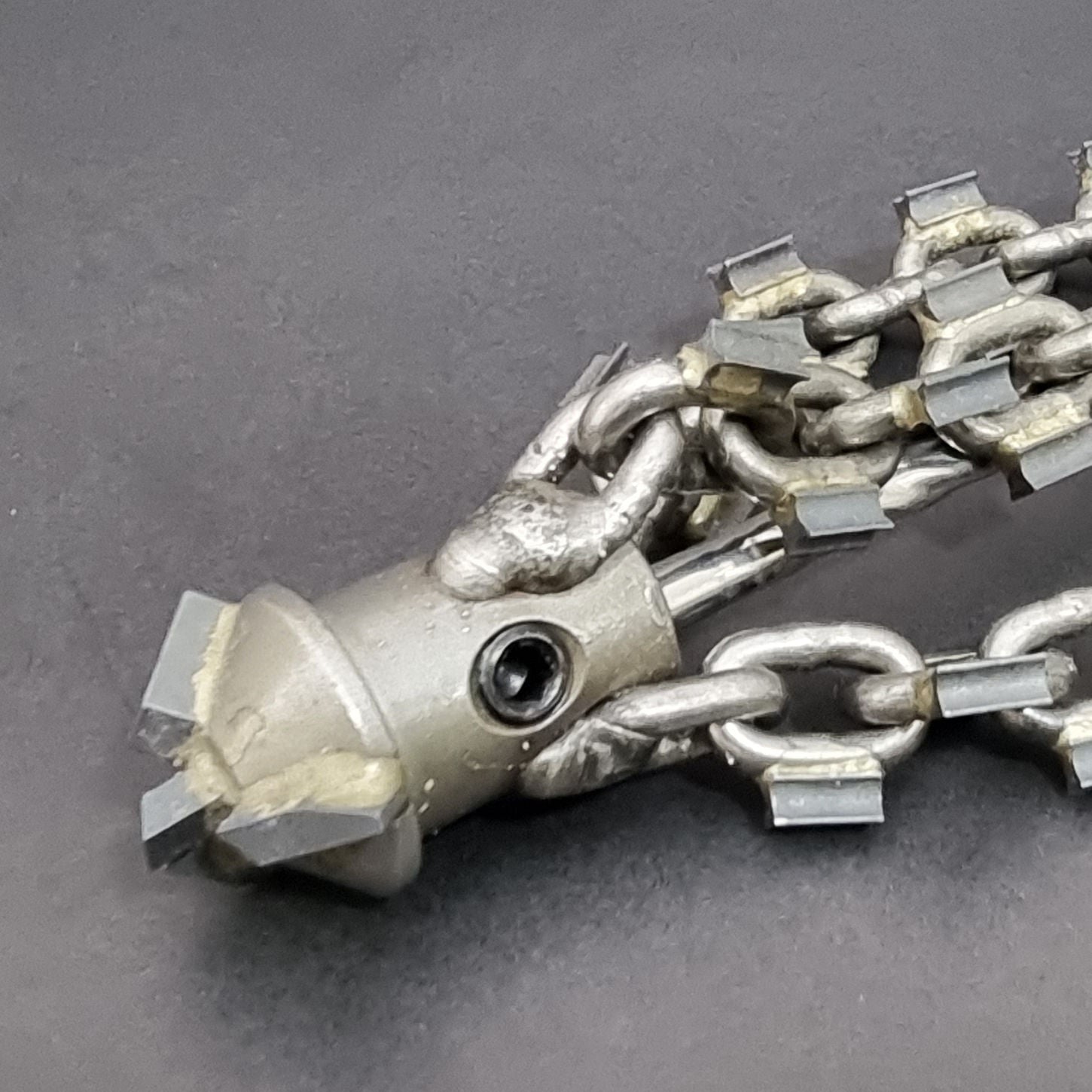 Heavy-duty X-Tip Chain With Drill Head (Cast iron and clay)